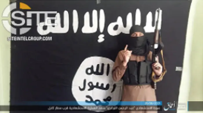 L'immagine del kamikaze diffusa dall'Isis (Ansa)