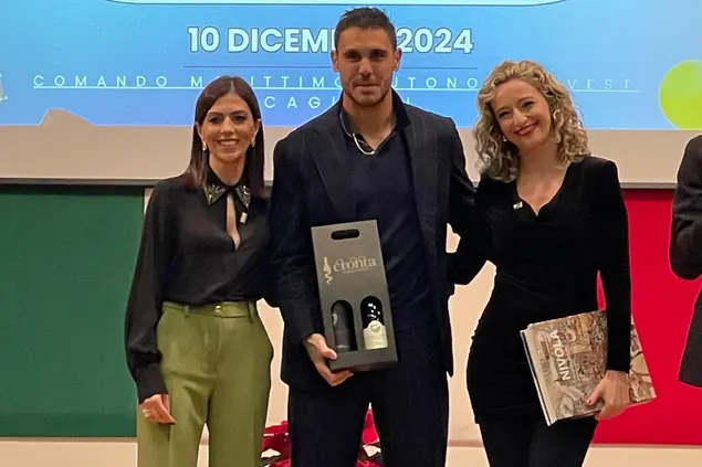 Nicolas Viola, trequartista del Cagliari Calcio, premiato ai Premi Ussi Sardegna 2024 (foto Accardi)