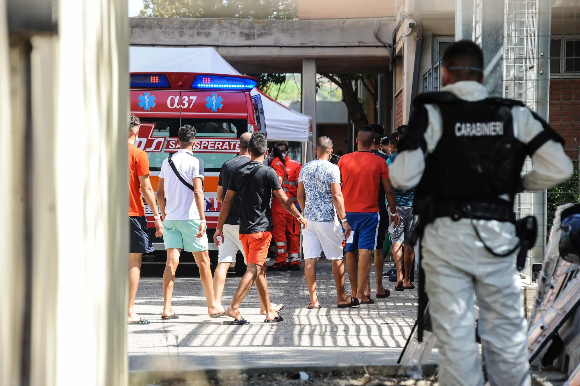 Migranti nel centro di Monastir