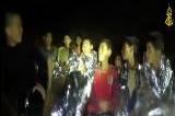Thailandia, salvati 4 ragazzi: altri 9 ancora nella grotta