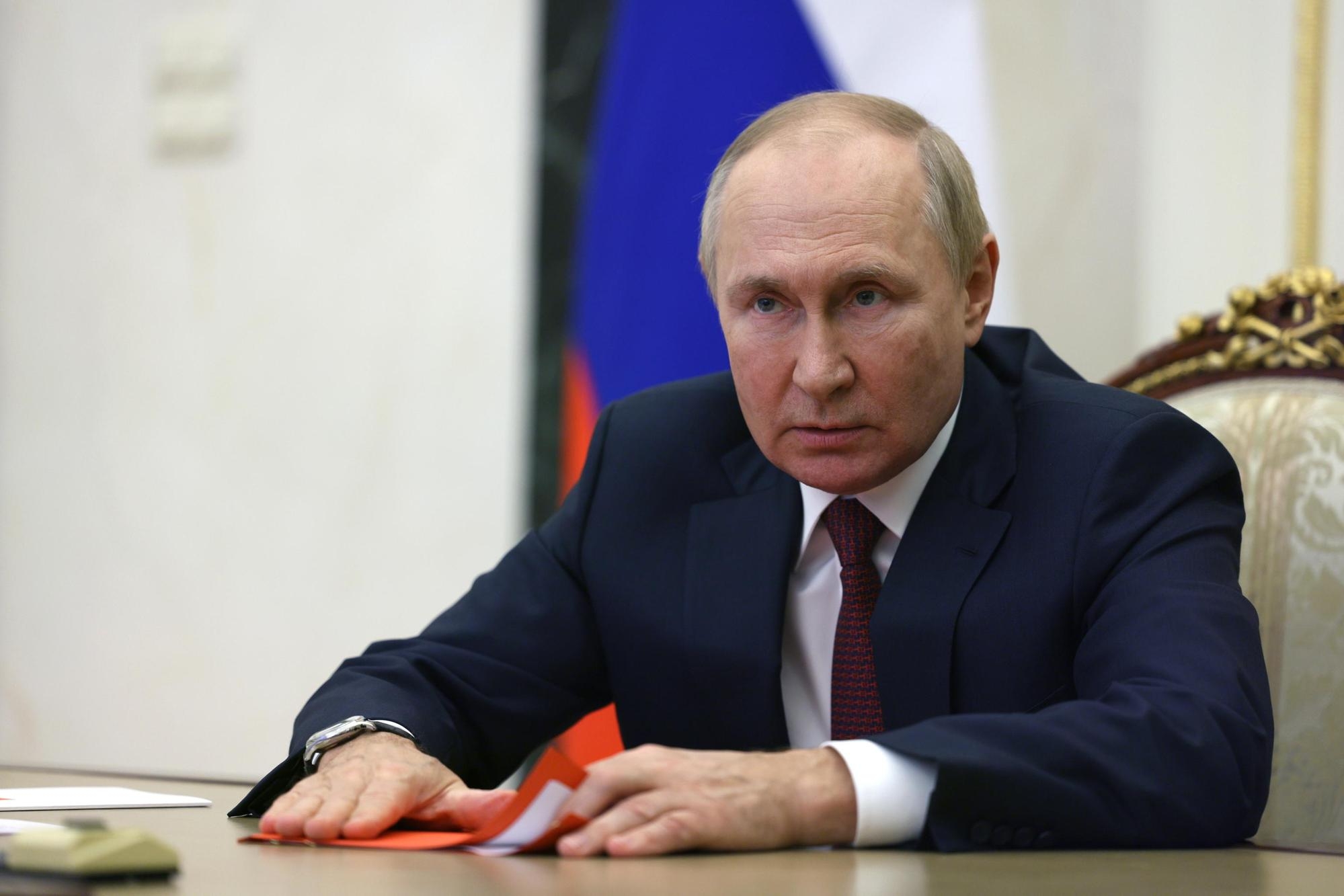 Russian President Vladimir Putin chairs a meeting with the members for Russian security Council via a video conference at the Kremlin in Moscow, Russia, 29 September 2022. ANSA/GAVRIIL GRIGOROV/SPUTNIK/KREMLIN / POOL MANDATORY CREDIT