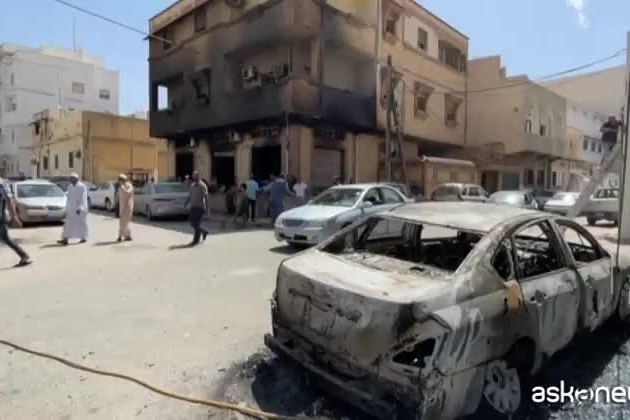 A Tripoli si contano i danni dopo gli scontri tra milizie