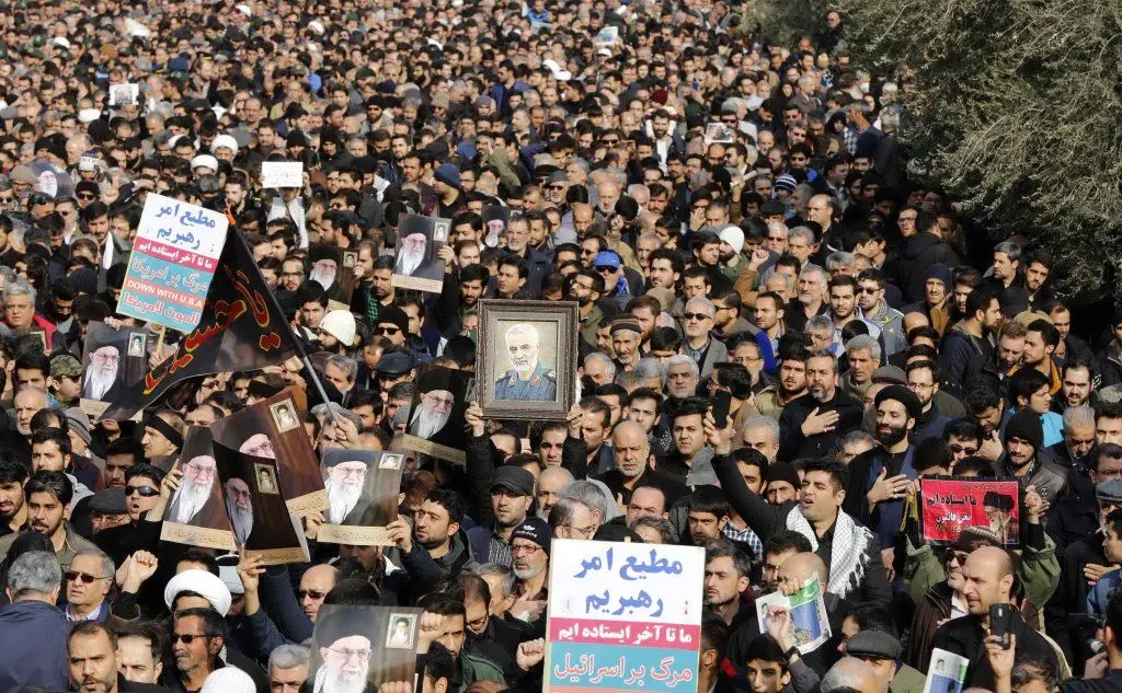Il popolo iraniano scende in piazza dopo la morte di Soleimani