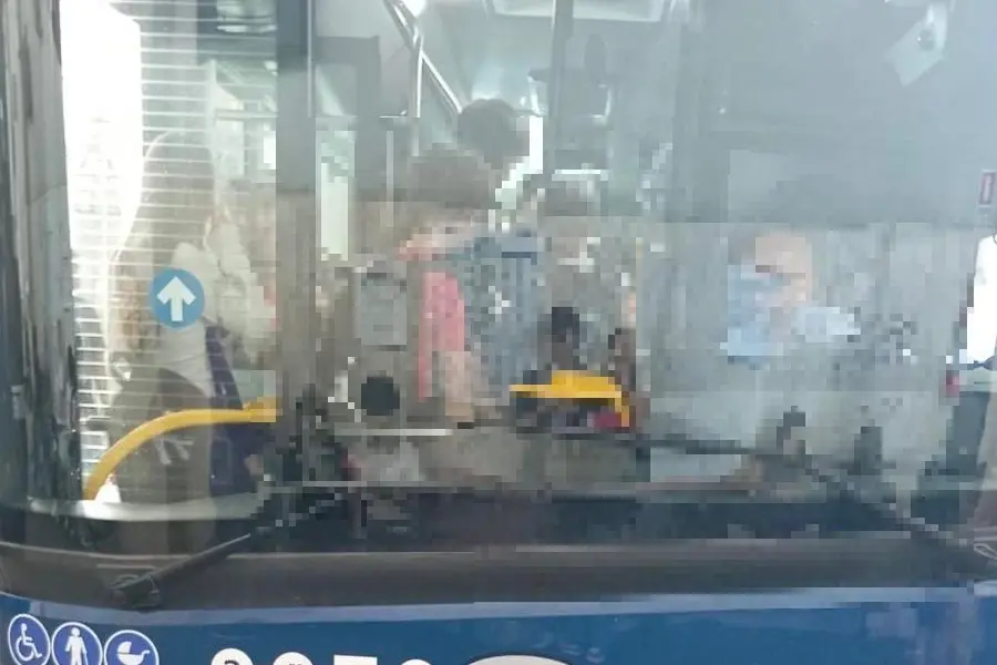 Uno dei mezzi che va a Cabras (Foto concessa)