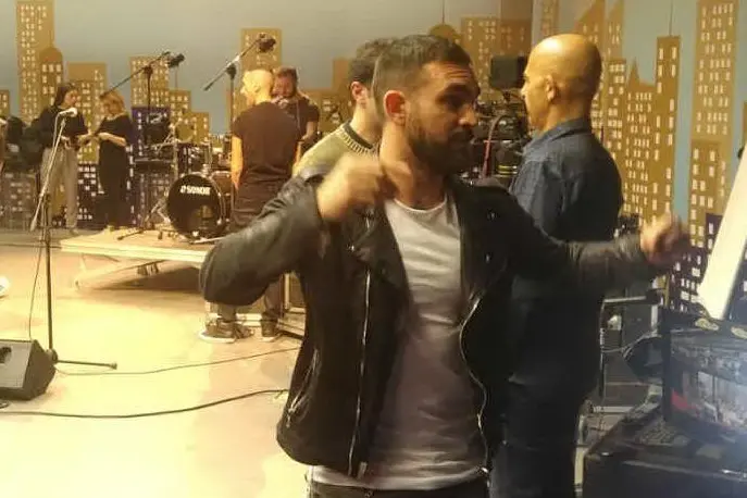 Alessandro Onnis è pronto a condurre la seconda finale del contest