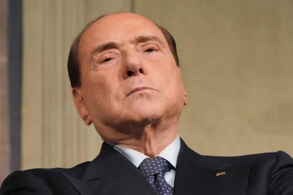 Berlusconi e la Sardegna:&quot;Insularità sfida da vincere&quot;