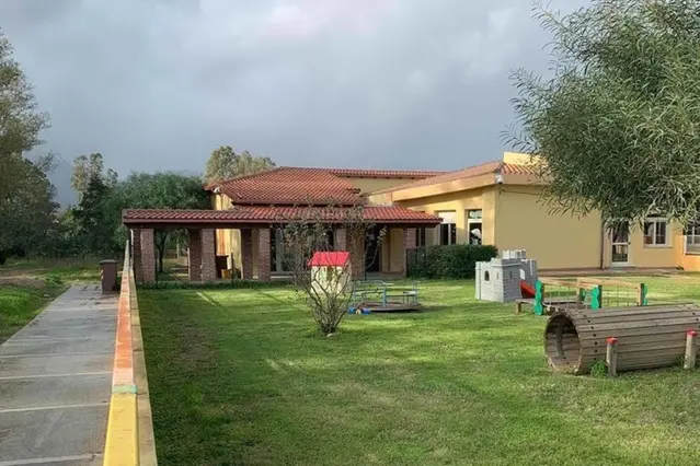 L'asilo di Castiadas  (Andrea Serreli)