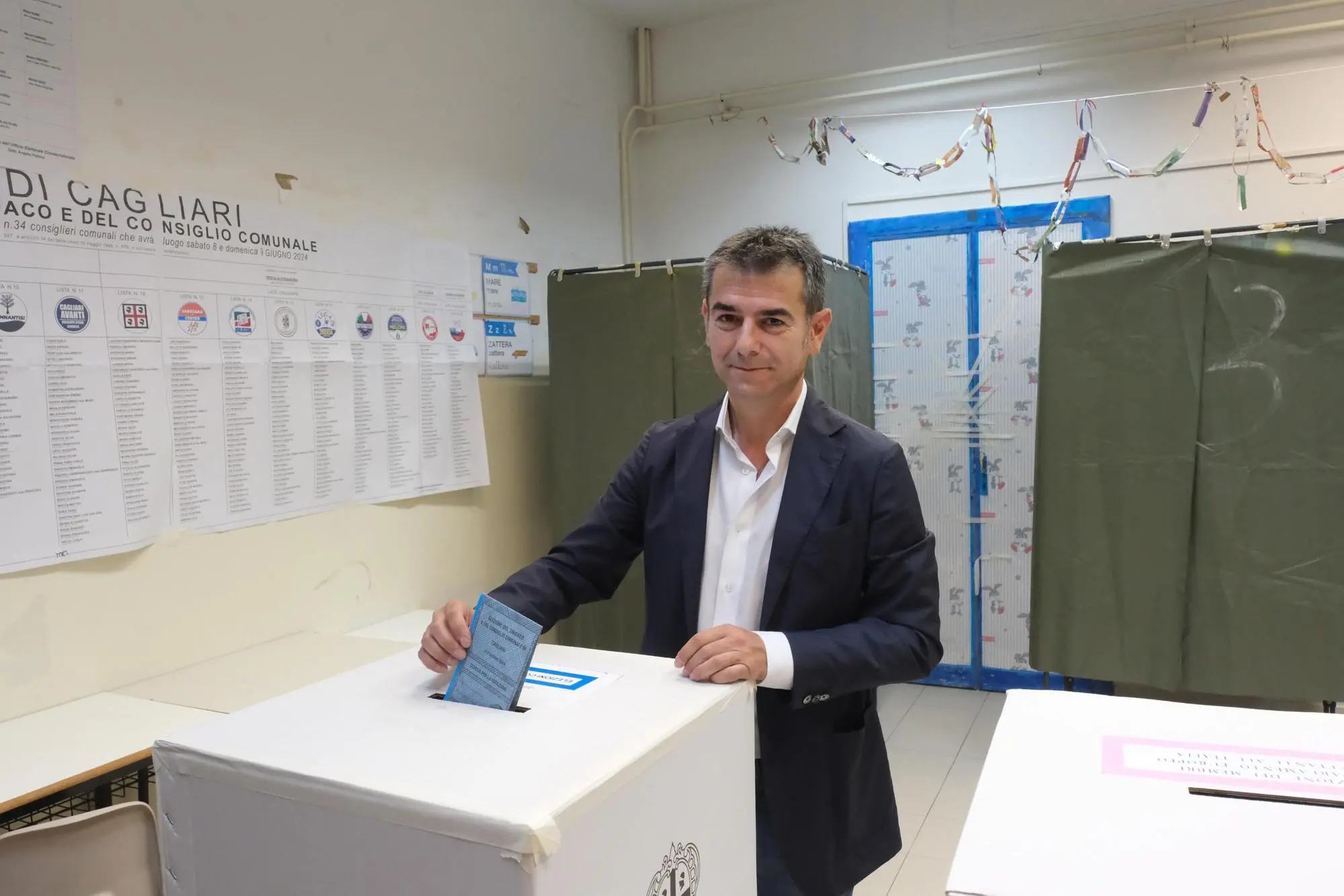 08 06 24 cagliari massimo zedda al voto per elezioni comunali e europee - foto giuseppe ungari