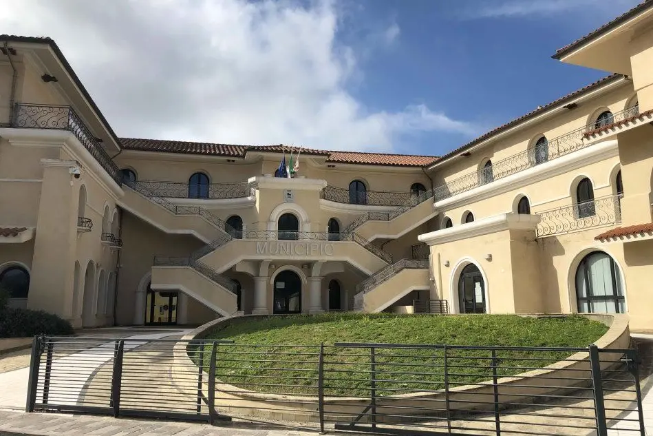 Il Municipio di Domus de Maria (foto Murgana)
