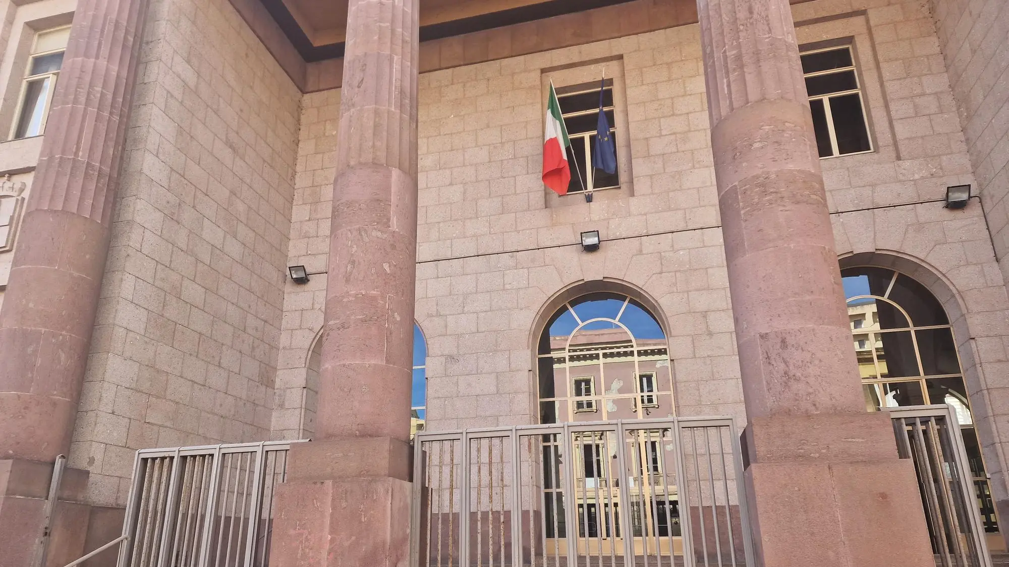 https://immagini.unionesarda.it/version/c:MTI0OTUwNTUtODkzYS00:MDZkNTE4NTctYjg4NS00/image.webp?f=16:9