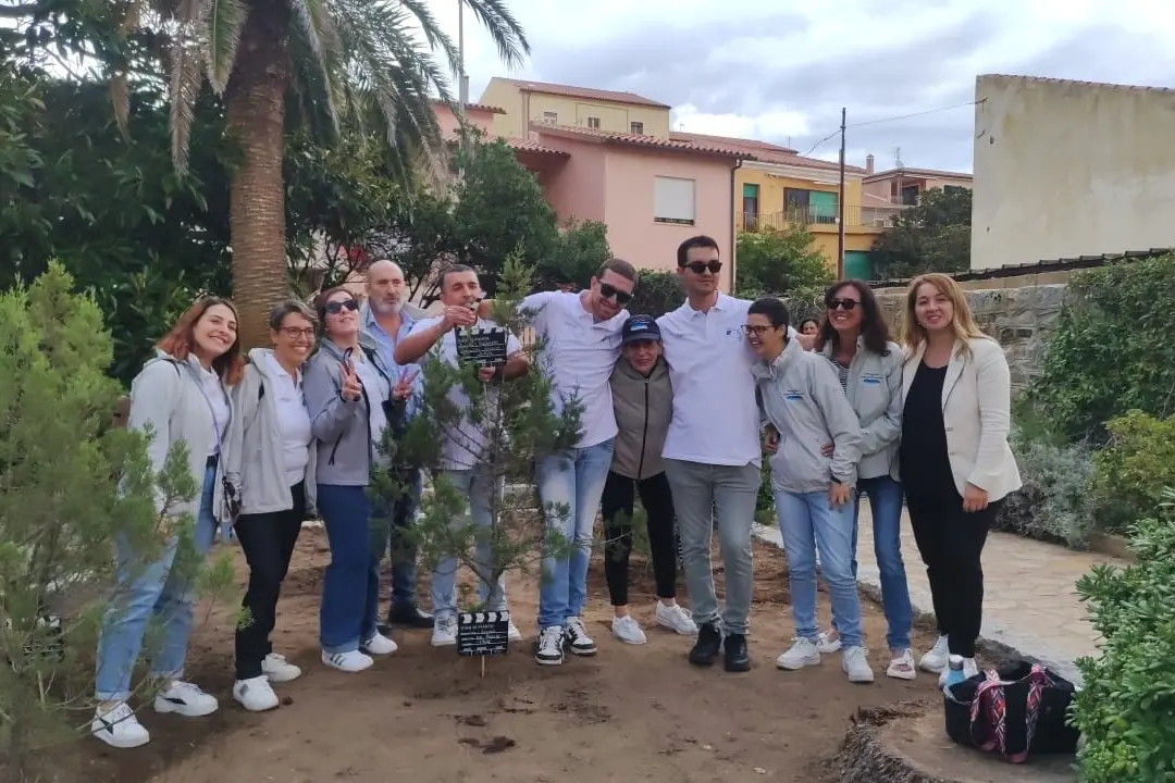 La Maddalena, foto ricordo della piantumazione (foto Ronchi)