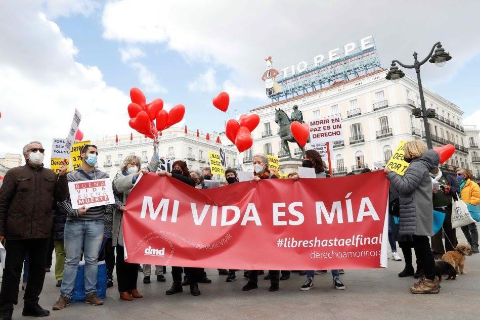 La Spagna legalizza l'eutanasia e il suicidio assistito