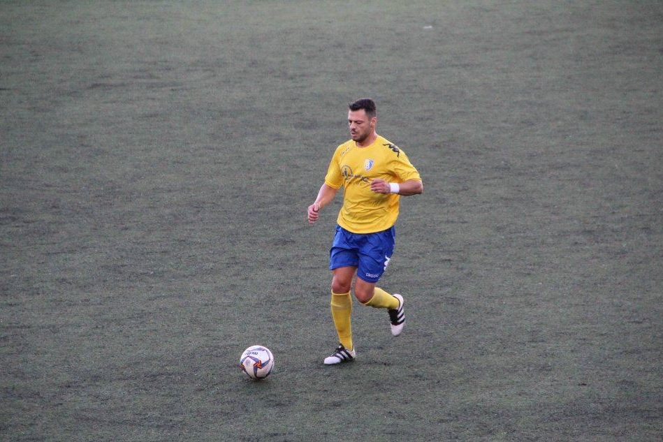 Gutierrez in gol col Muravera (foto Andrea Serreli)