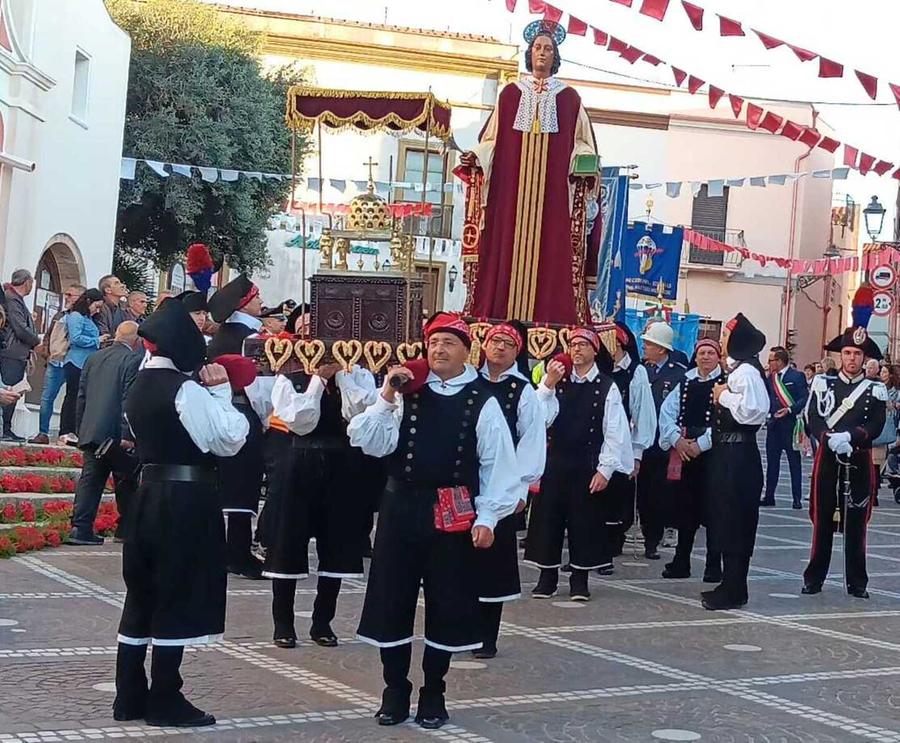 Gran finale per la festa del patrono dell’Isola
