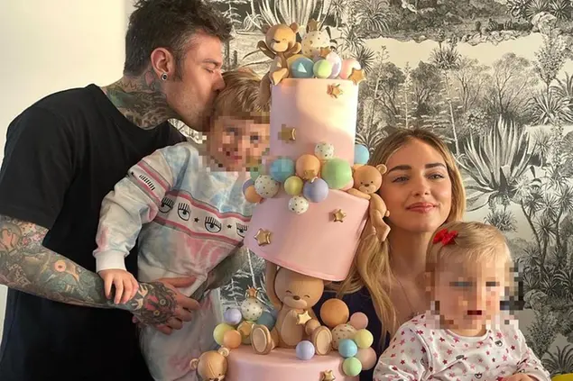 La foto del primo compleanno di Vittoria postata da Chiara Ferragni (foto da profilo ufficiale Instagram)