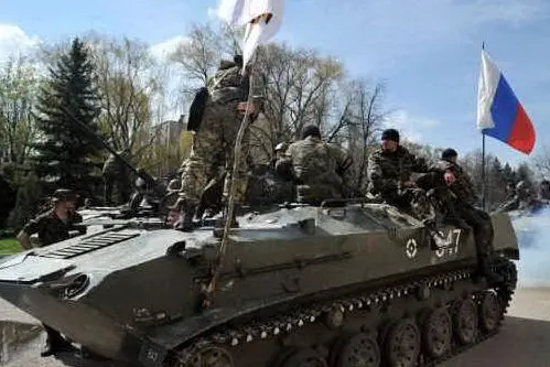 Un carro armato filorusso in Ucraina orientale