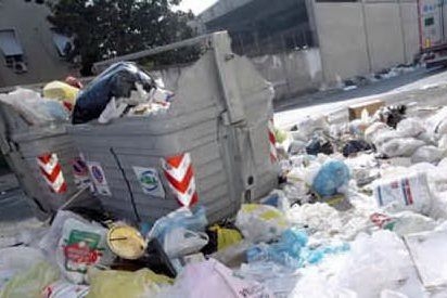 Emergenza rifiuti a Napoli