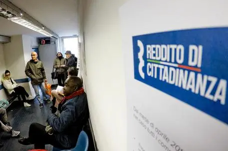 People attend to request for citizenship wage in a CGIL CAF (Centro Assistenza Fiscale - Fiscal Assistance Center) in Naples, Italy,06 March 2019. The government's 'citizenship wage' basic income kicked off on Wednesday when the official website started taking applications for the new benefit.Primo giorno per richiedere il reddito di cittadinanza nel Caf della CGIL a Napoli 6 marzo 2019. ANSA / CIRO FUSCO