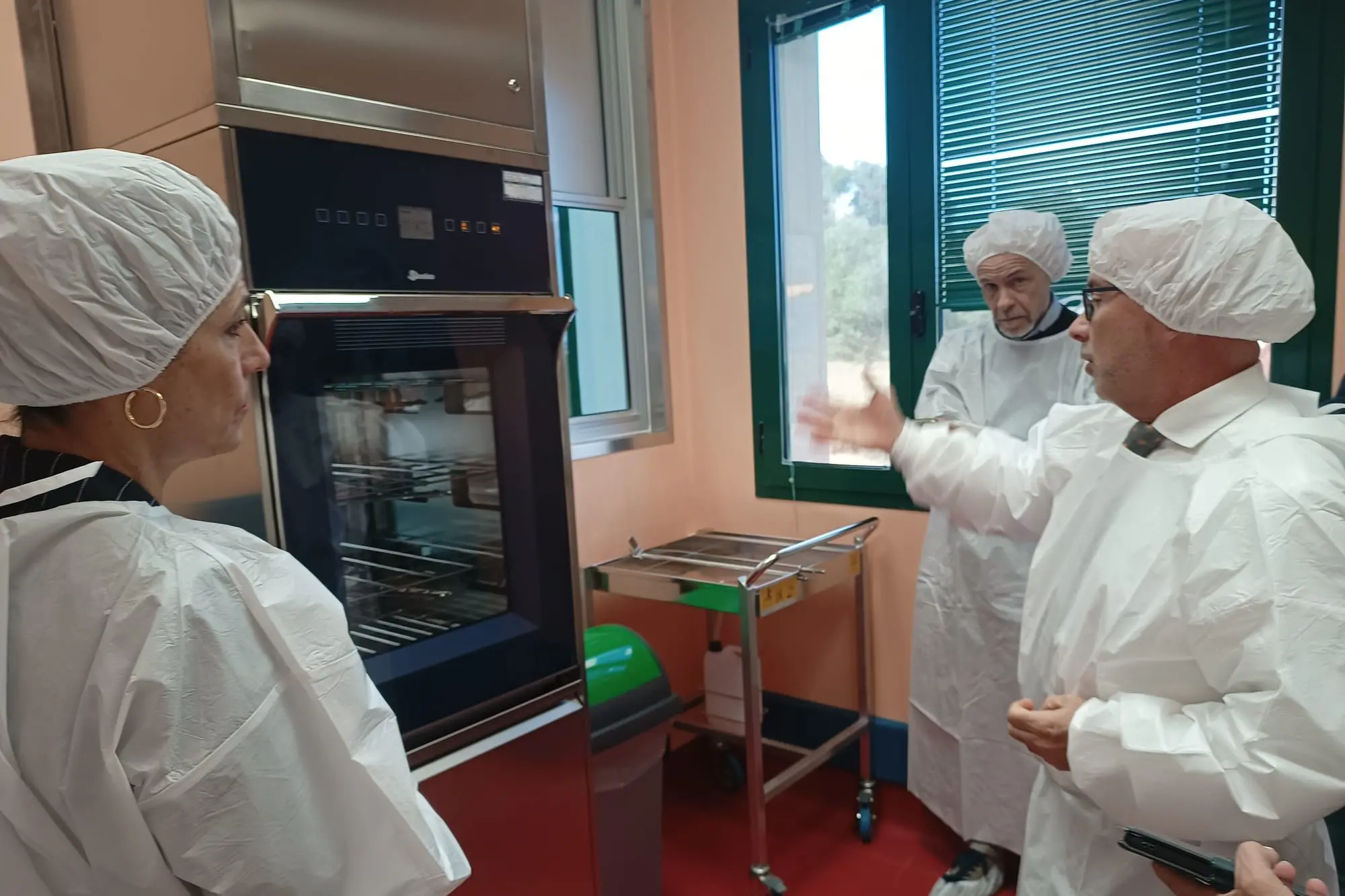 L'inaugurazione della centrale di sterilizzazione a Olbia (Foto concessa)