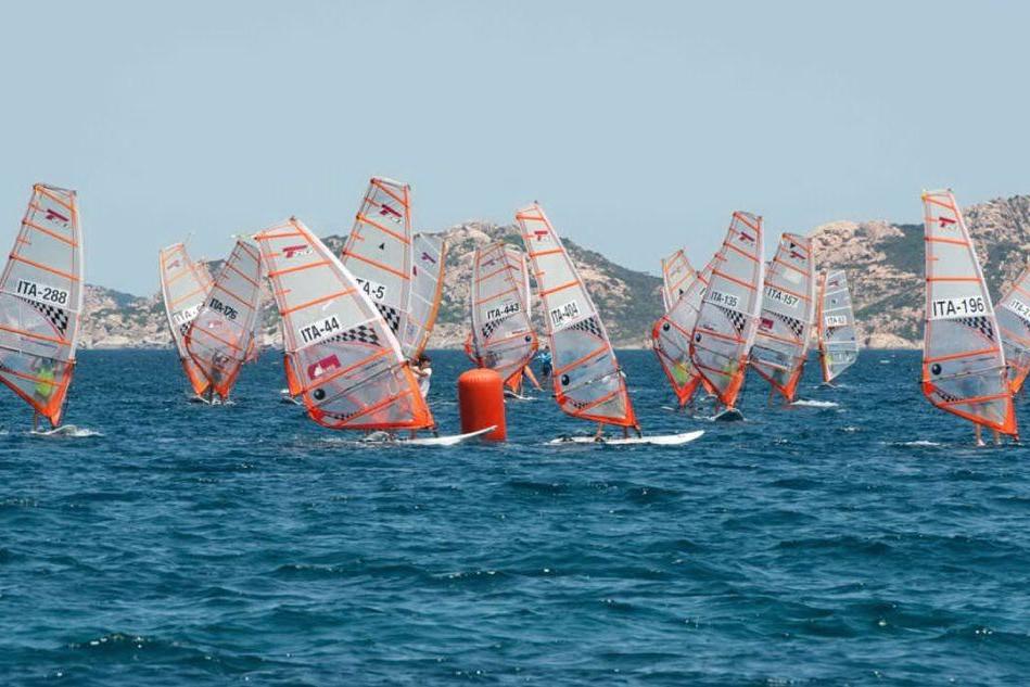 Baia di Liscia, successo per la Wind Techno Cup di windsurf