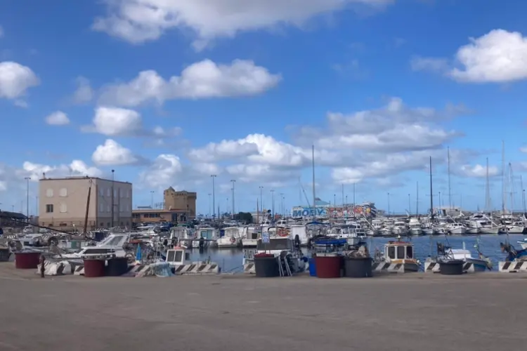 Scalo marittimo di Porto Torres (foto Pala)