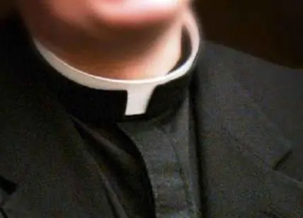 Un sacerdote: il gruppo di cattolici integralisti di Denver ha tracciato i dati di decine di preti