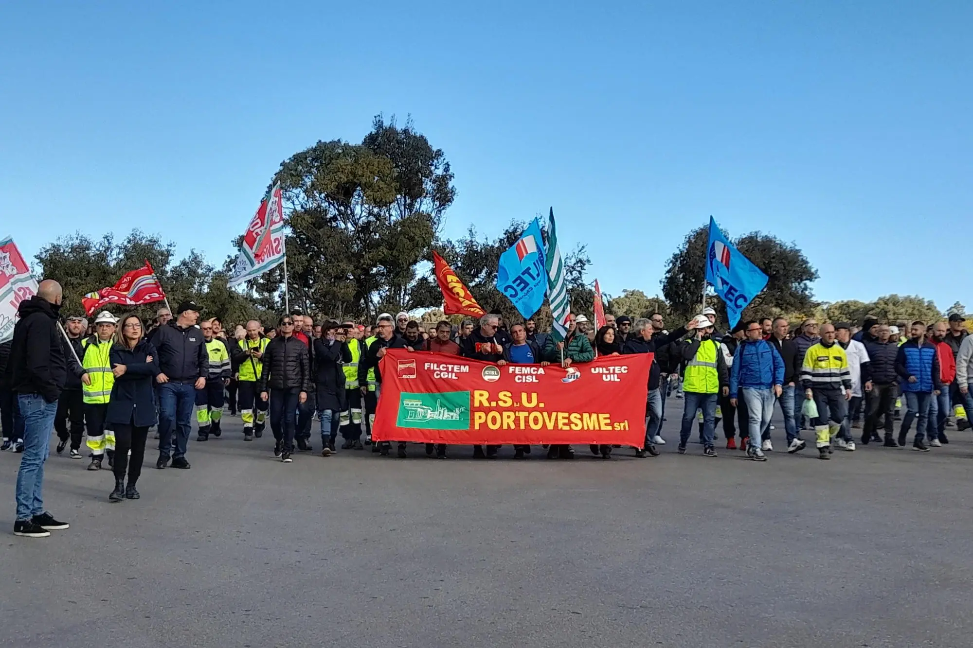 La protesta dei lavoratori (foto Pani)