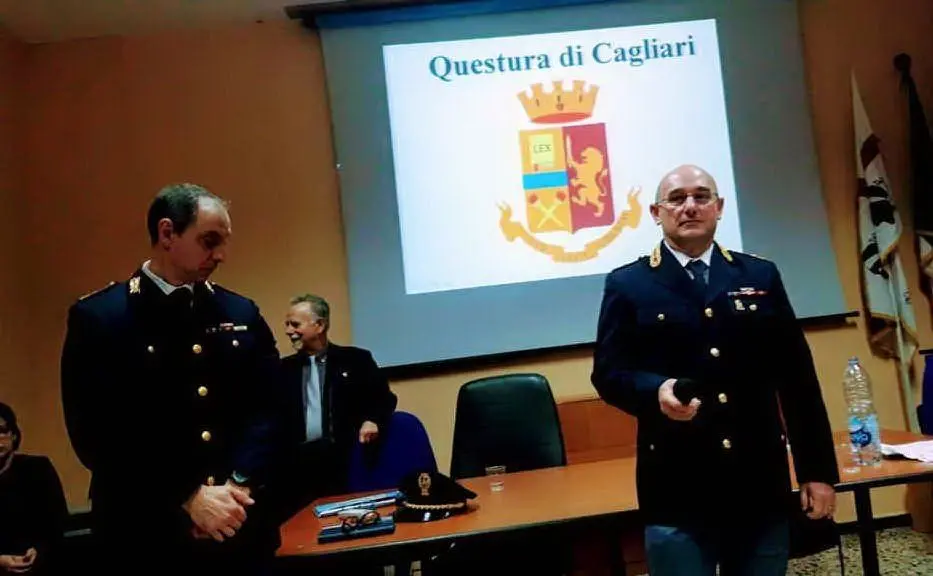 Il commissario Giampiero Putzu (a destra) e il sovrintendente Maurizio Mascia (Foto C.Simbula)