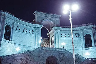Cagliari bastione illuminato (Archivio)