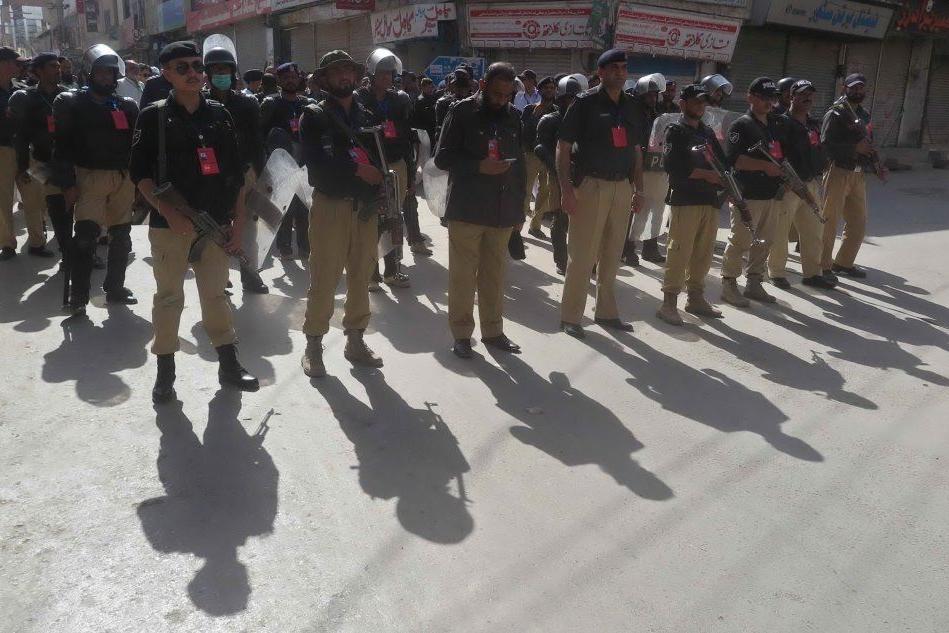 Pakistan, blitz delle forze speciali: sei le vittime