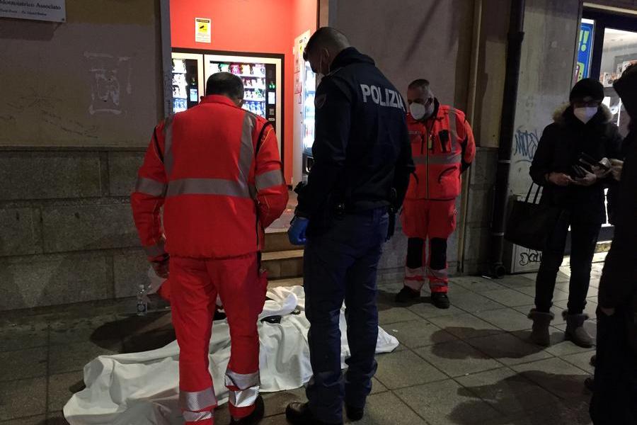 Cagliari, cade per un malore e sbatte la testa: morto sul colpo un 68enne