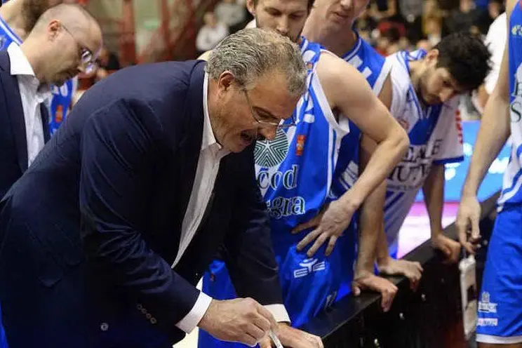 Il coach della Dinamo, Meo Sacchetti
