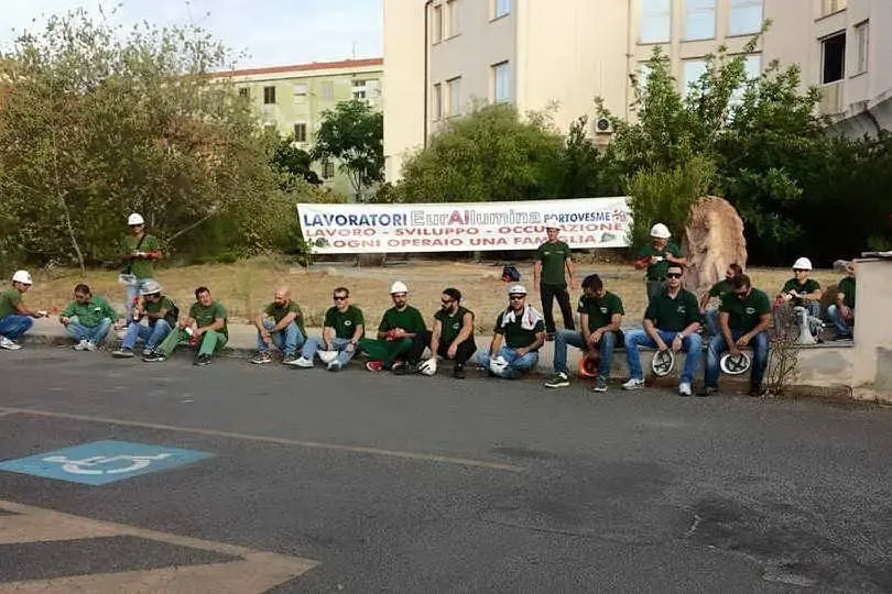 La protesta dei lavoratori Eurallumina