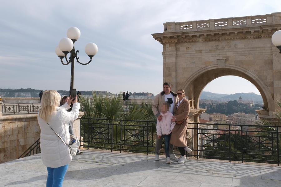 A Pasqua rifiorisce il turismo: Sardegna premiata dal last minute