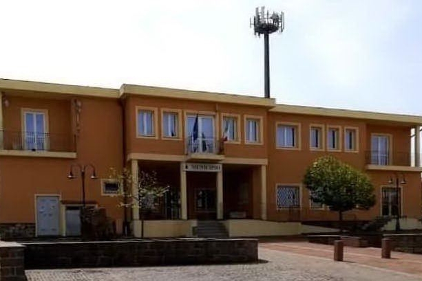 Il municipio di Erula (foto concessa dal Comune)