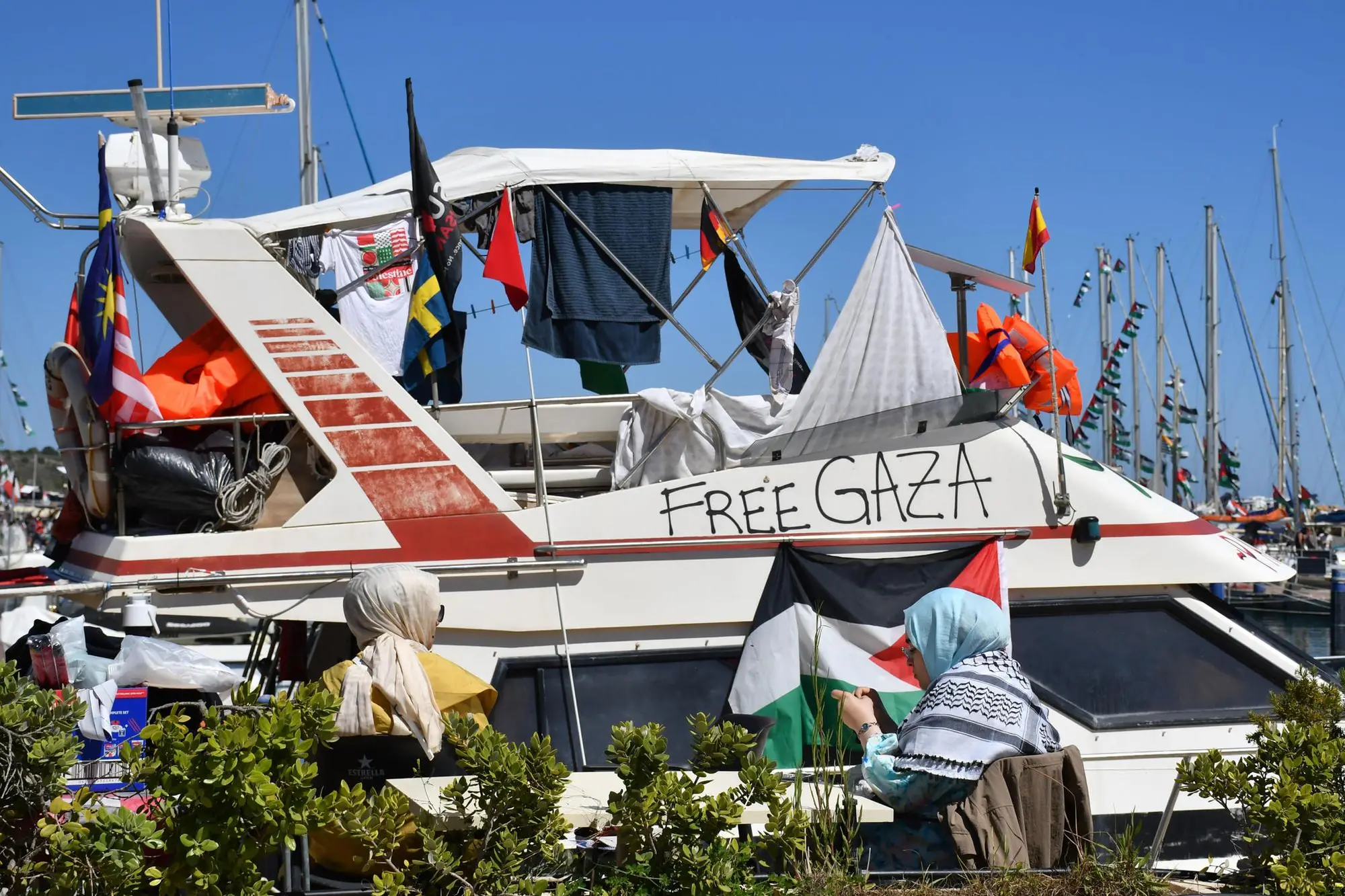 Un'imbarcazione della Global Sumud Flotilla (Ansa)