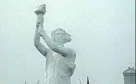 #AccaddeOggi: il 30 maggio 1989 i manifestanti espongono la statua della &quot;Dea della democrazia&quot; in piazza Tienanmen