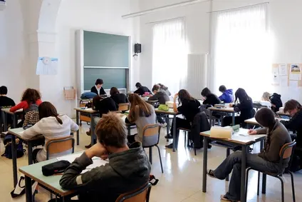 Scuola: studenti in classe. ANSA/UFF STAMPA PROVINCIA AUTONOMA DI TRENTO ++NO SALES, EDITORIAL USE ONLY++