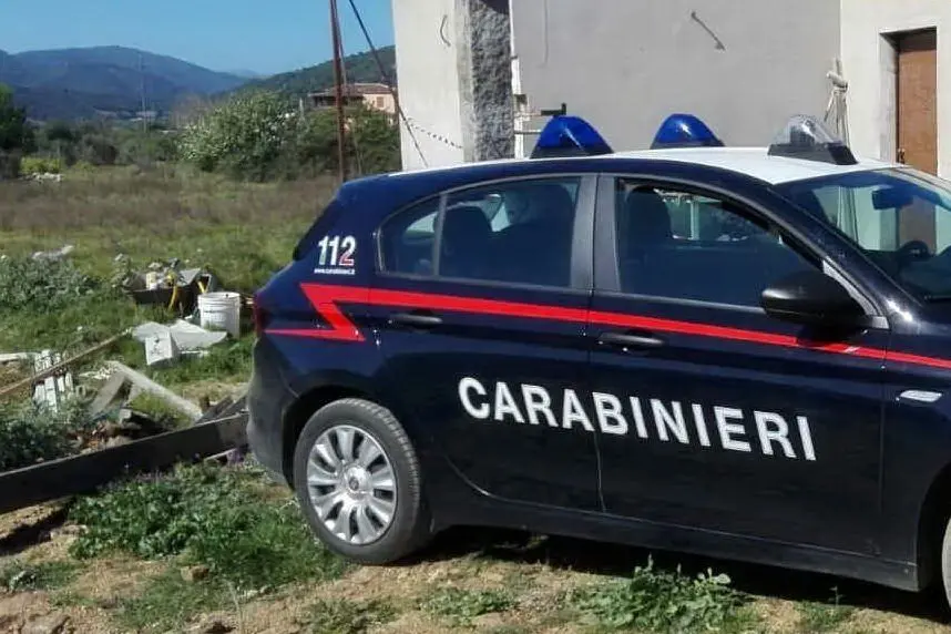 Una pattuglia (foto carabinieri)