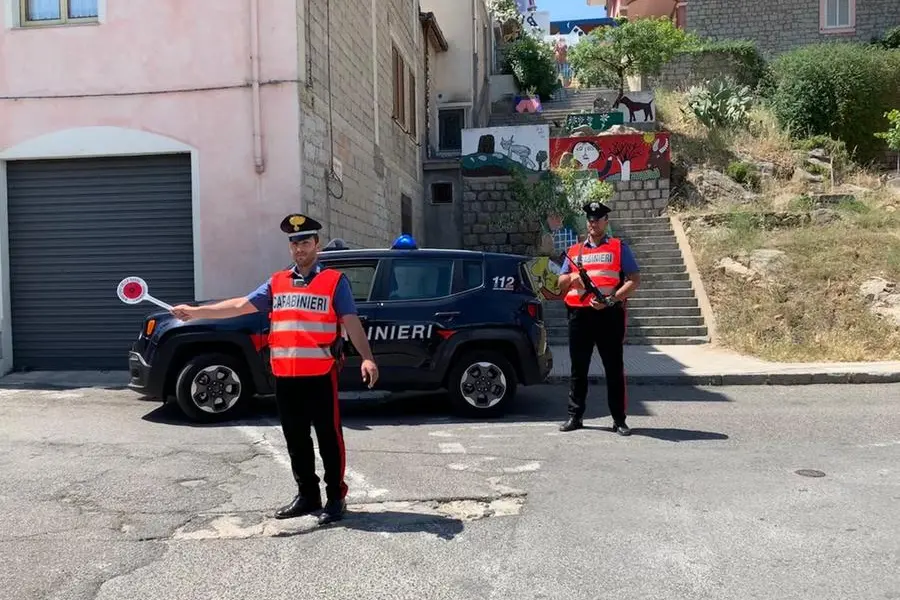 Posto di blocco (foto carabinieri)