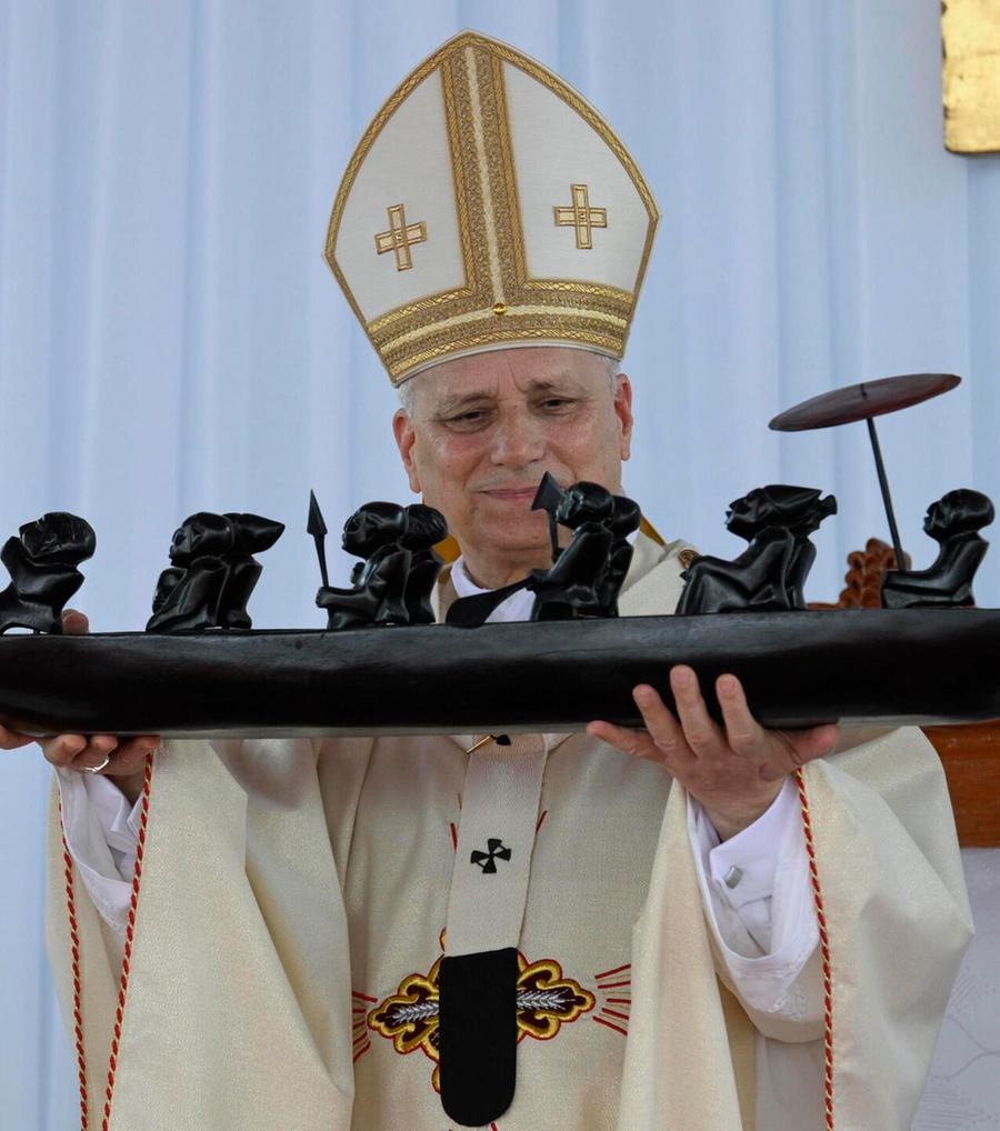 Il Papa critica «i signori della guerra»