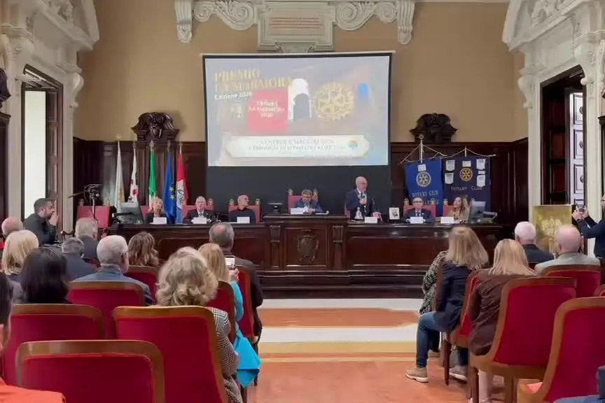 Premio La Marmora a Riccardo Milani: «Dalla Sardegna ho imparato valori importanti»