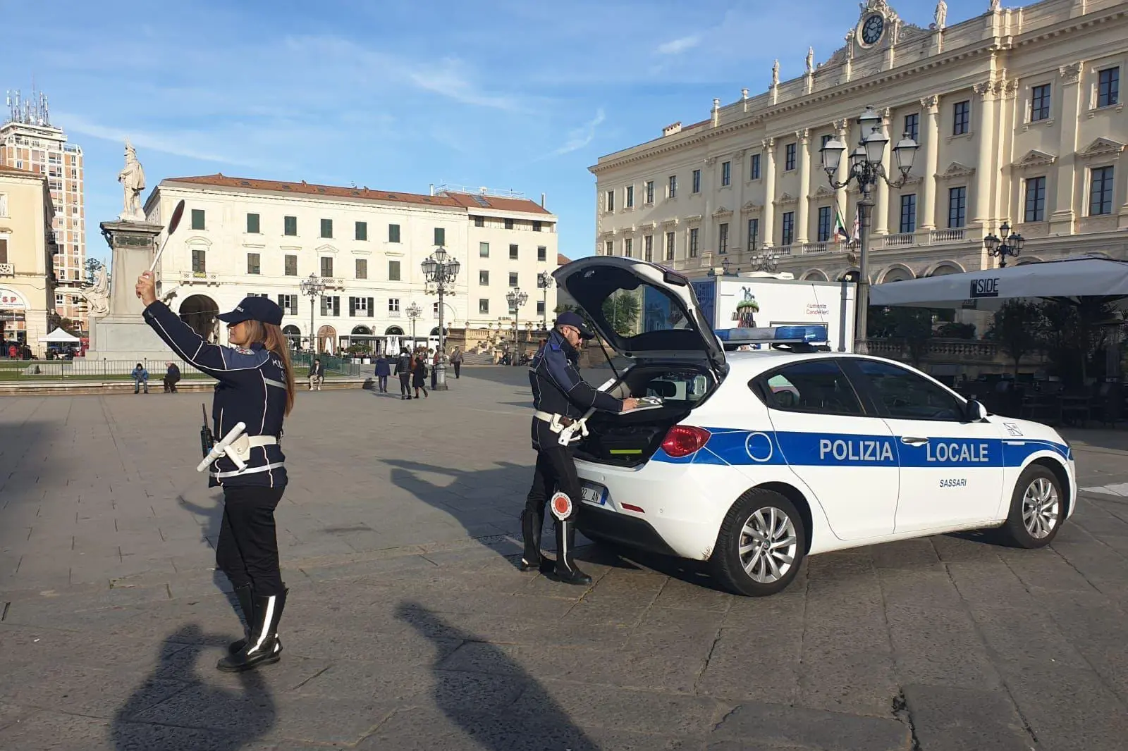 Controlli della polizia locale di Sassari