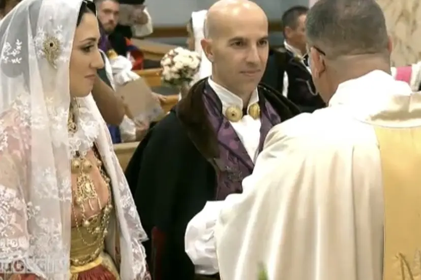 The bride and groom (from Videolina)