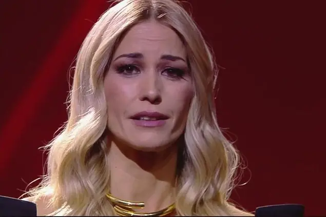 Elena Santarelli (frame da Le Iene)