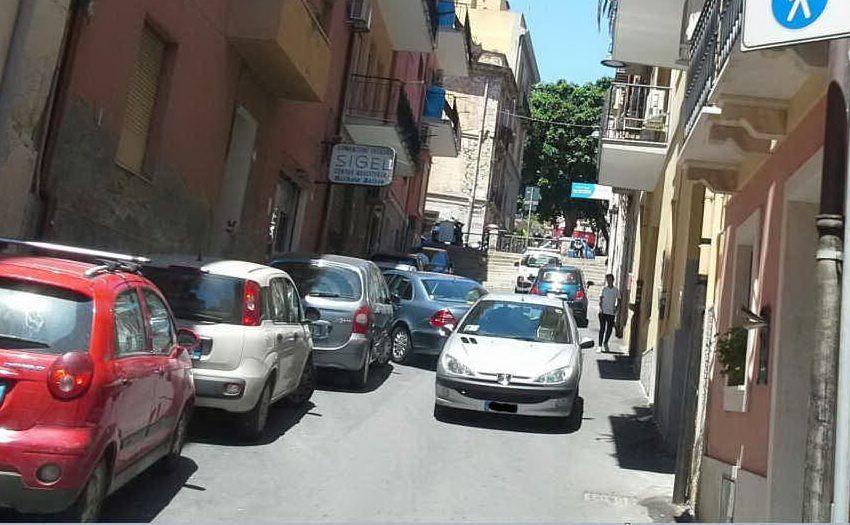 Caos parcheggi a Cagliari (inviata da Andrea di Quartu - 14-06-2017)