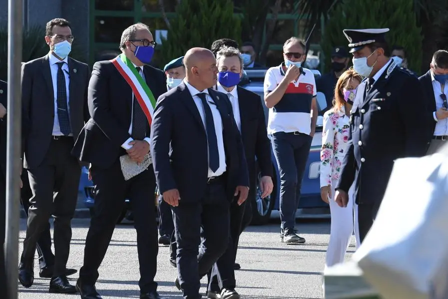 Il presidente del Consiglio, Mario Draghi, visita il carcere di Santa Maria Capua Vetere (Ansa)