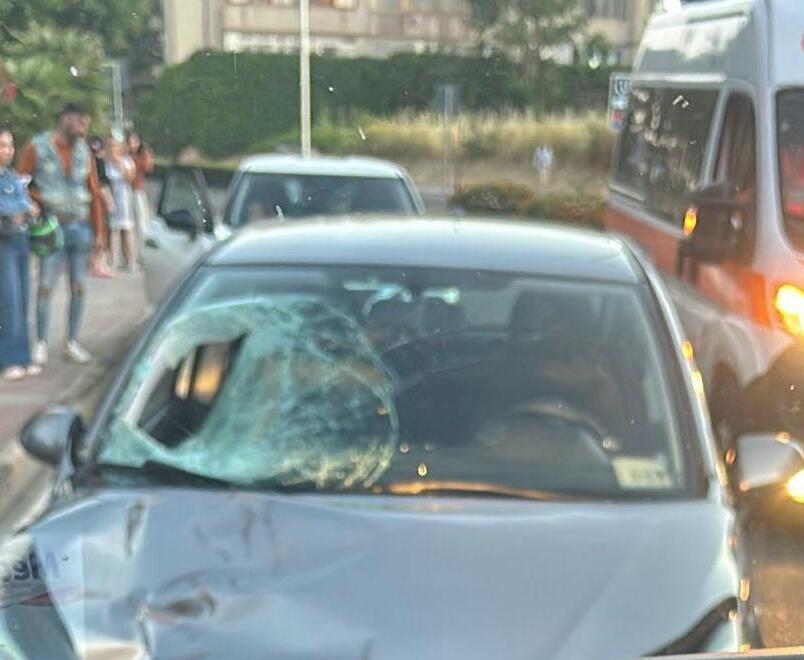 Investito sulle strisce, grave un ragazzo