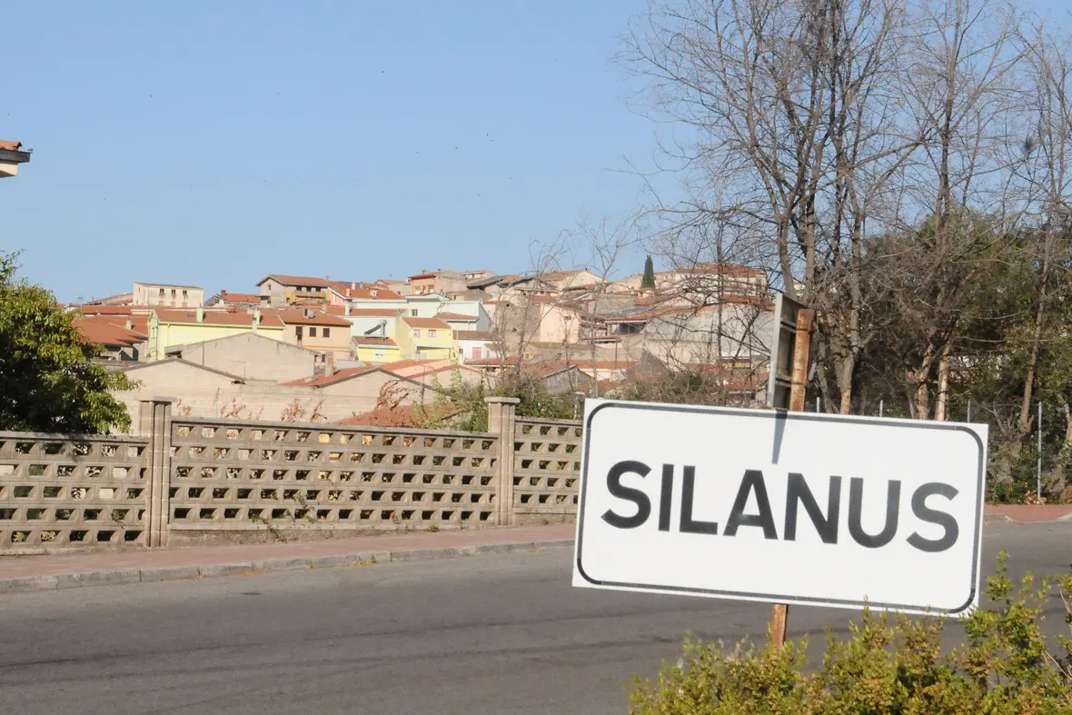 15/07/2012 omicidio antonello arca silanus - VEDUTA DEL PAESE - FOTO MASSIMO LOCCI