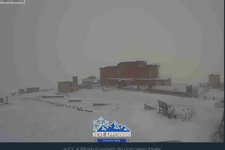 La prima neve sul Gran Sasso